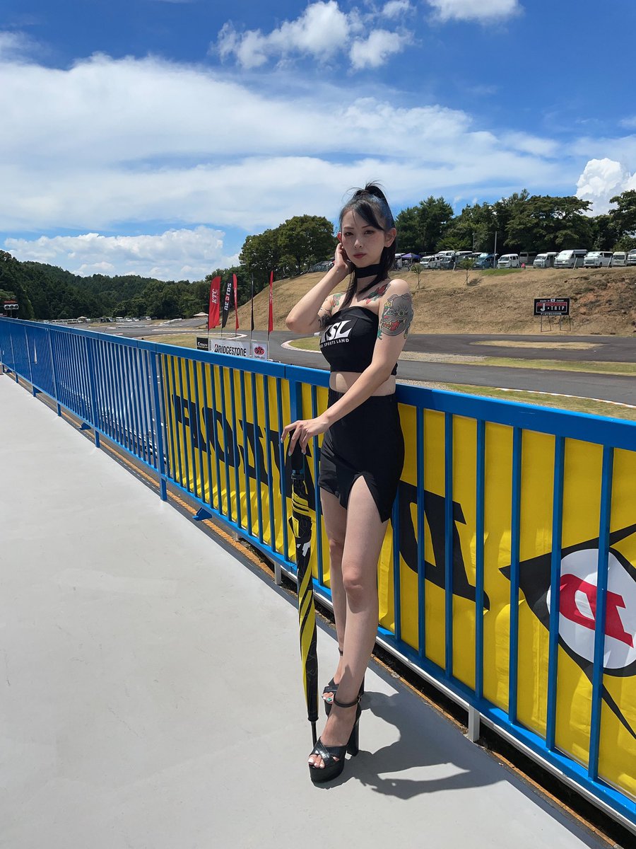 y2912a9's tweet photo. レースクイーン🏁 https://t.co/Qg2v86RVmQ