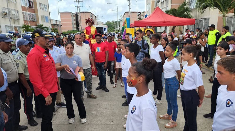 Jornada social y preventiva favorece a familias de Marizapa en Miranda

#InnovarParaCrecer

vtv.gob.ve/jornada-social…