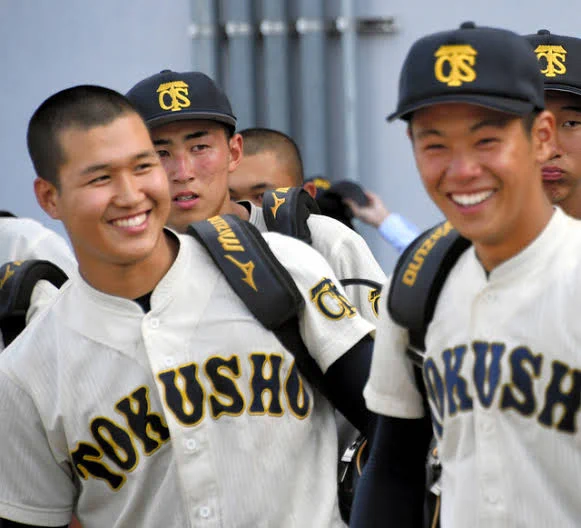高校野球のユニフォームを語る on X: 