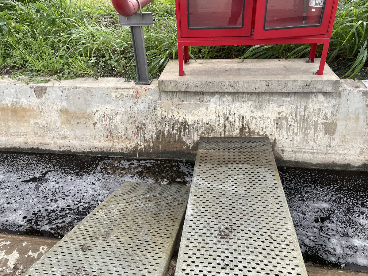 smildbc's tweet image. ตกน้ำ 2 รอบ ที่จุดเดิม 55555