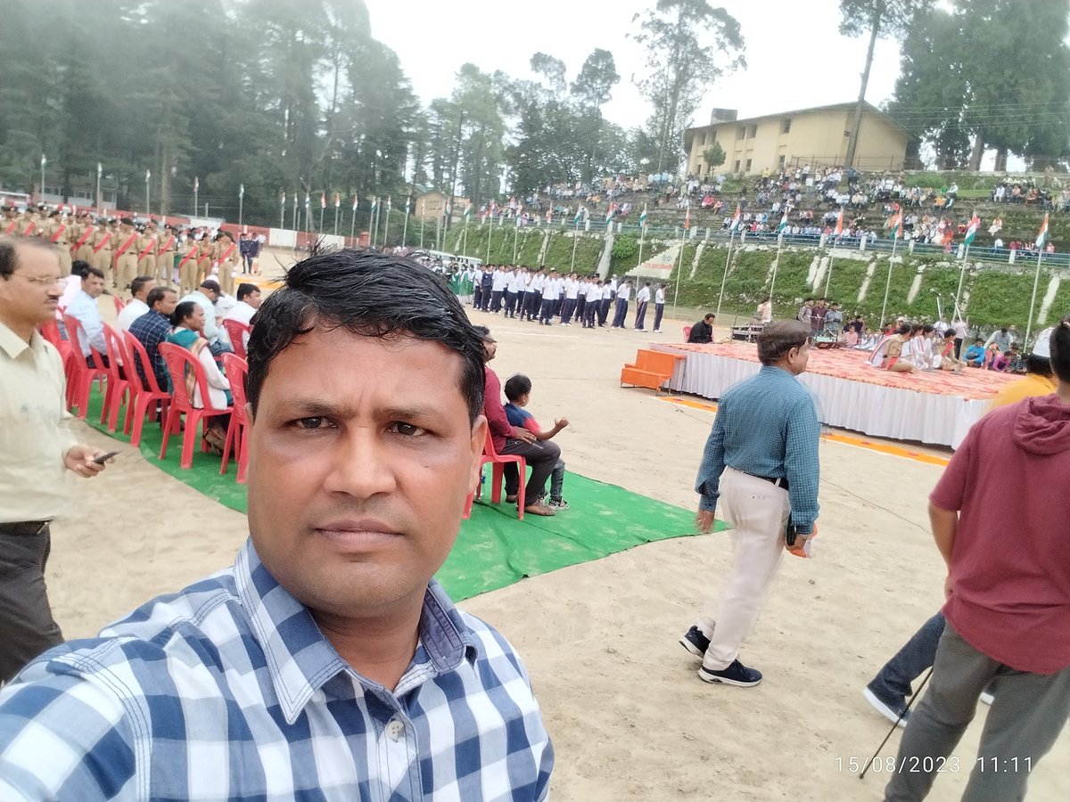 dairyvikas's tweet photo. स्वतंत्रता दिवस के 76 वीं वर्षगांठ के अवसर पर कंडोलिया मैदान पौड़ी मे 76 झंडे फहराने हेतु आयोजित कार्यक्रम में प्रतिभाग https://t.co/Abz02q5aH9