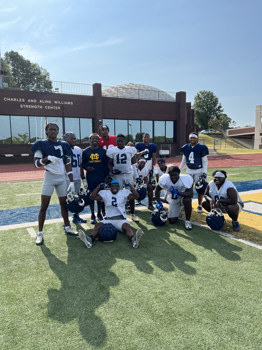 candis16's tweet photo. It’s a good day to be @GoChoctaws_FB ! 💛💙@CoachJBland @coachtbgilbert @CoachBlack22 @CoachRasMC https://t.co/VSVYYBE2dm