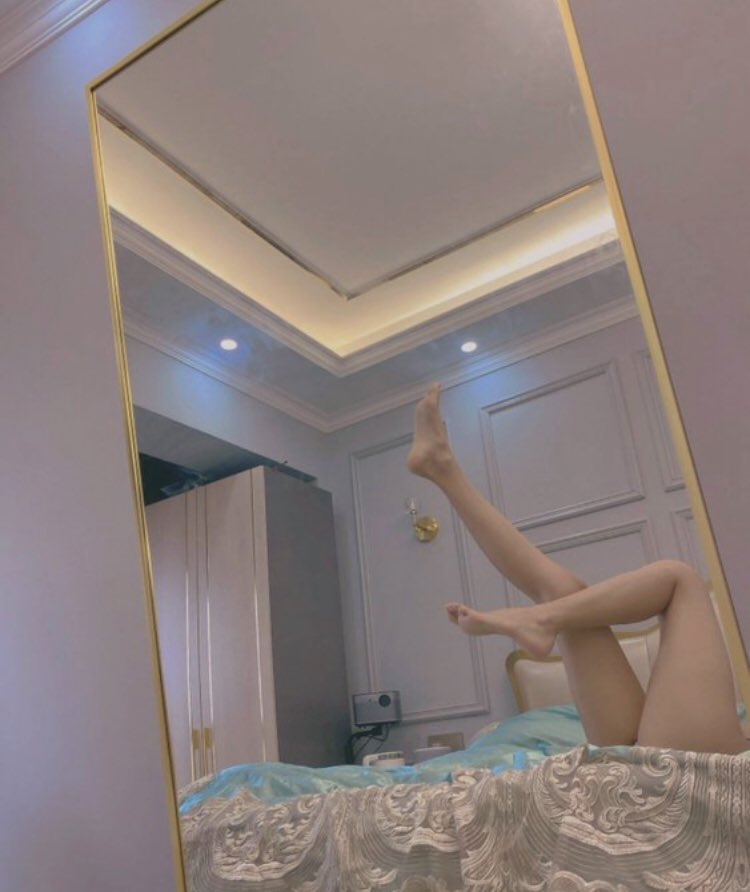 Jamall03420's tweet photo. 我得用什么样的姿势才可以引起到你的注意呢？

这个角度姿势可以吗？ https://t.co/Fus9Avvq82