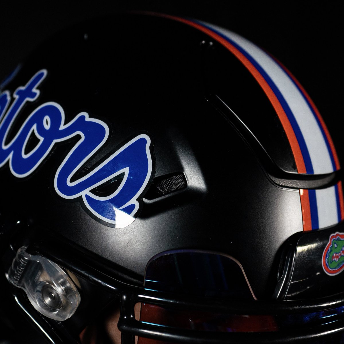 GatorsFB's tweet image. 11.04.23

🔗: bit.ly/blackuniforms

#SalutingThoseWhoServe 🇺🇸