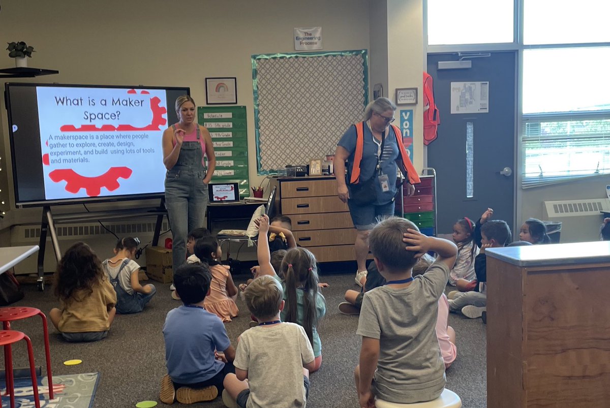 Osuna Elementary got their Maker Space and Specialty Lap Space up and running this week! We can’t wait to see the amazing projects from their students. <a href="/Principal_Myers/">Hanna Myers</a> <a href="/EdTechAPS/">APSEdTech</a>