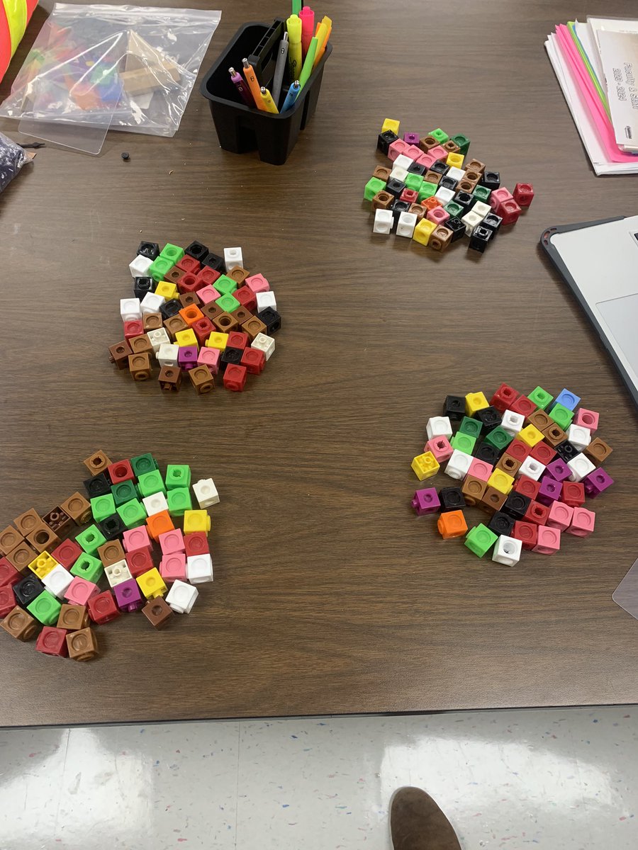 MrBrooksFaison's tweet photo. Having fun counting a collection of snap cubes. First, I made groups of 10. Then, I combined the groups of 10 into groups of 50. Finally, I combined my groups of 50 to make groups of 100. I found out I have 200 snap cubes. #countingcollections #mathematician @OGElementary https://t.co/wU1CKEMxs3