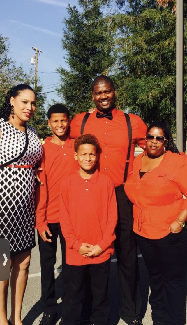 Me, my wife, 2/4 boys Jaden and Jamari plus my big sis Kiesha pictured here at my fathers passing  🕊️ #familyguy #phillipsfamily