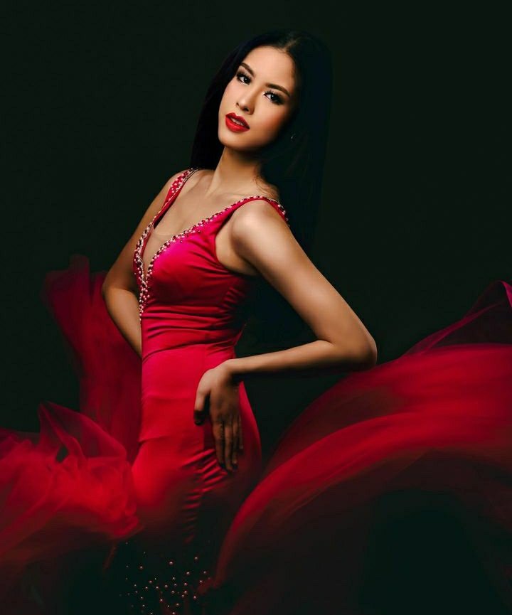 You are different and that makes you rare.

<a href="/KissesDelavin/">Kisses Delavin</a> 
#KissesDelavin