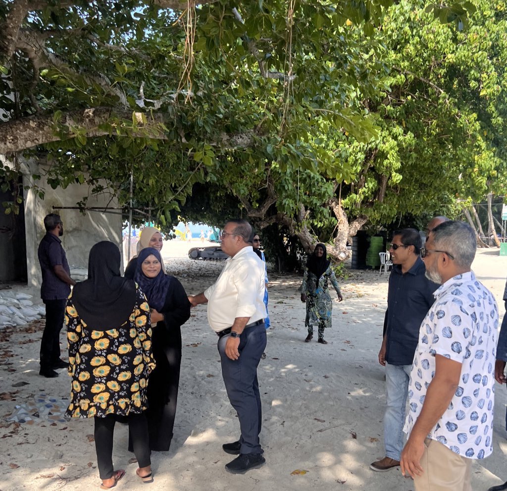 aslamdp's tweet photo. ވާވު އަތޮޅުގެ ރައްޔިތުންގެ މެހުމާންދާރީ އަޅުގަނޑުގެ ހިތުގެ ފުންމިނުން ބަލައިގަނެ ޝުކުރުދަންނަވަން އަދި ރައީސް @ibusolihއަށް  ތިޔަ ކުރައްވާ ސަޕޯރޓު، ވޯޓުން ދައްކަވާނެކަން ޔަގީން ކުރަން!

#UfaaveriAmaanRaajje 
#IbuAslam2023 https://t.co/8PwL6g9DoM