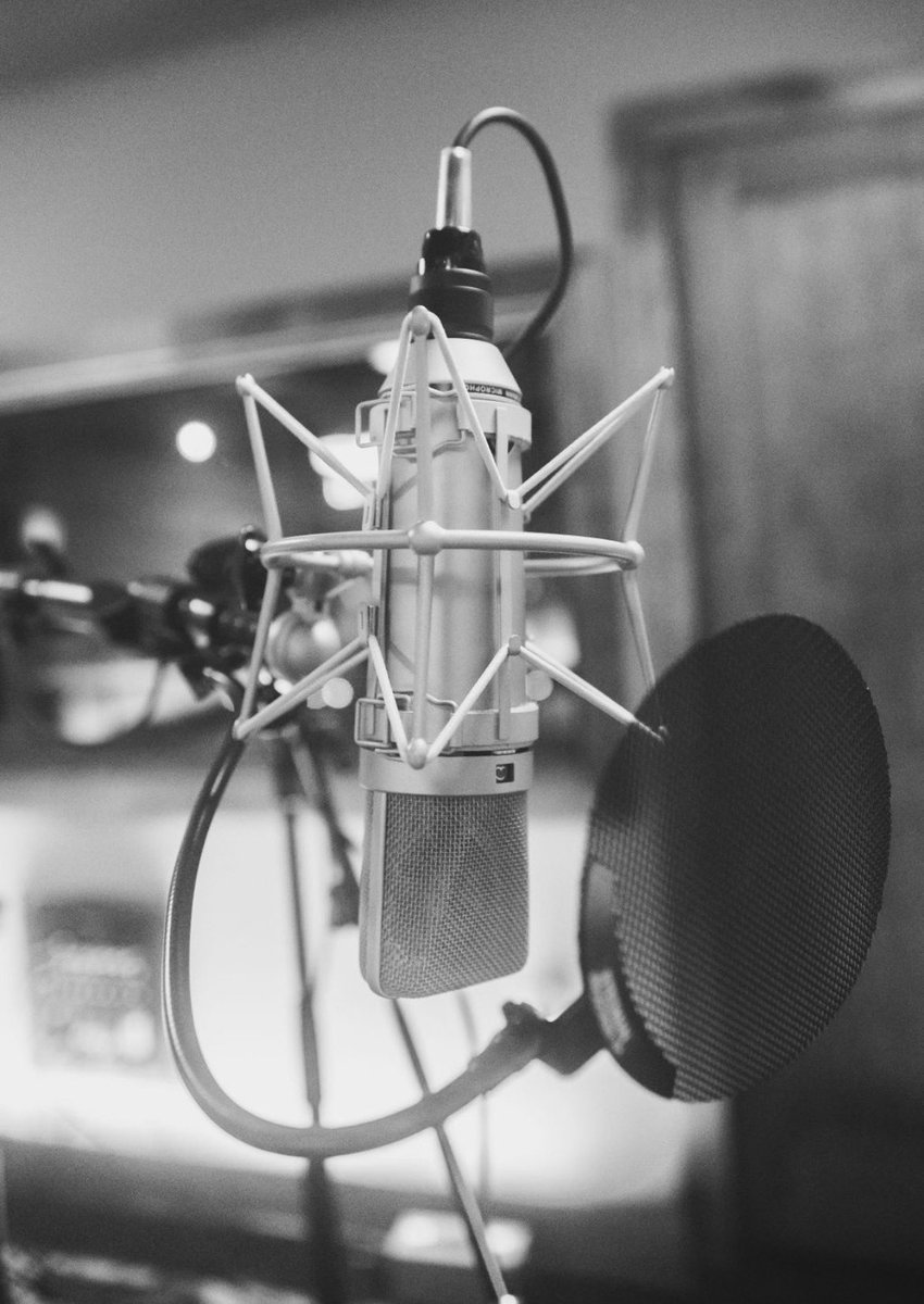 Spellbound615's tweet photo. Nothing sounds better on a vocal than a @NeumannBerlin mic… 🎙👌
📸: Scouse House Photography. . .
#MyNeumann #recordingstudio #studio #recordingengineer #recordingstudios #nashville #mic https://t.co/gIVfaVYdT1