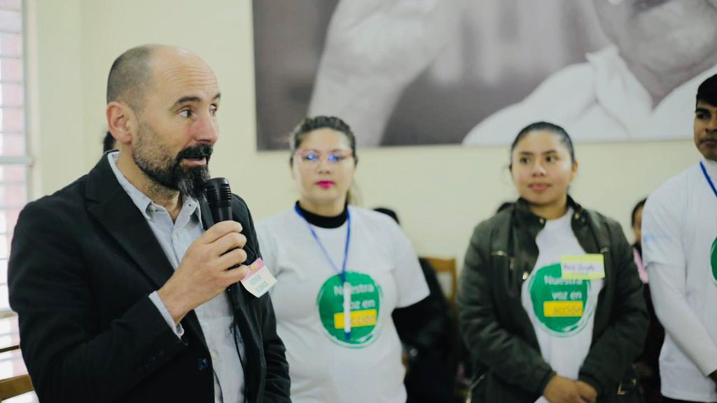 ONUBolivia's tweet photo. #Chiquitanía | 150 Jóvenes 🇧🇴 fueron parte del “1er encuentro de juventud chiquitana por la #SeguridadHumana”, listas y listos para impulsar la #Agenda2030 y los #ODS. 

Esta actividad es impulsada en el marco del Programa Conjunto entre @ONUHabitatBOL, @OITAndina y @UNESCO_es 🇺🇳 https://t.co/eK1cwsygFa