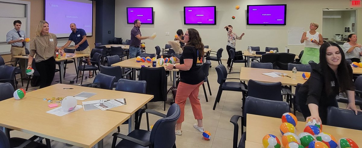 WalterinDC's tweet photo. We asked our #ASCDELMeetup presenters to make it interactive and @DrMariaP_Testa did not disappoint! #ASCDAffiliates #ASCDEdChamps #ASCDConnectedCommunities #ASCDEmergingLeaders #ASCDProfessionalInterestCommunities #ASCDStudentChapters https://t.co/LJxVd7ZnPS