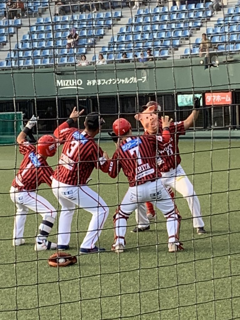 dratouch001's tweet photo. 中山選手(ブタ)と愉快な仲間たち
#火の国サラマンダーズ 
#中山翔太 https://t.co/0WXJOkuk9b