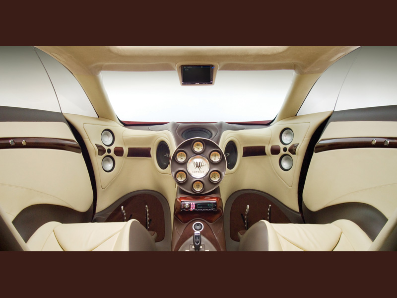 ObscureSupercar's tweet photo. Turns out Alpine (not that one - the audio company!) built a show car for their products.

Seen in 2008, the Imprint RLS began life as a Mercedes R500, "and was slowly morphed into a car that exceeds all laws of space and time".

https://t.co/KRQJ0EUef3 https://t.co/Biypic8wvw