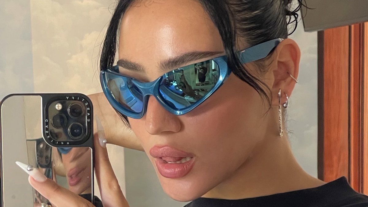 jit aamol appearance w felle