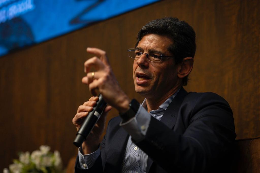 Miguel Armaza 🎙🎧 tweet media