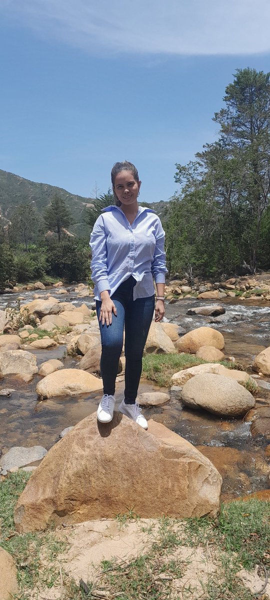 Jeralveraortiz's tweet photo. El río que une Magdalena y Cesar, a la altura del territorio ancestral, #Nabusimake
Un lugar endémico que hay que proteger. https://t.co/A55w08mapo