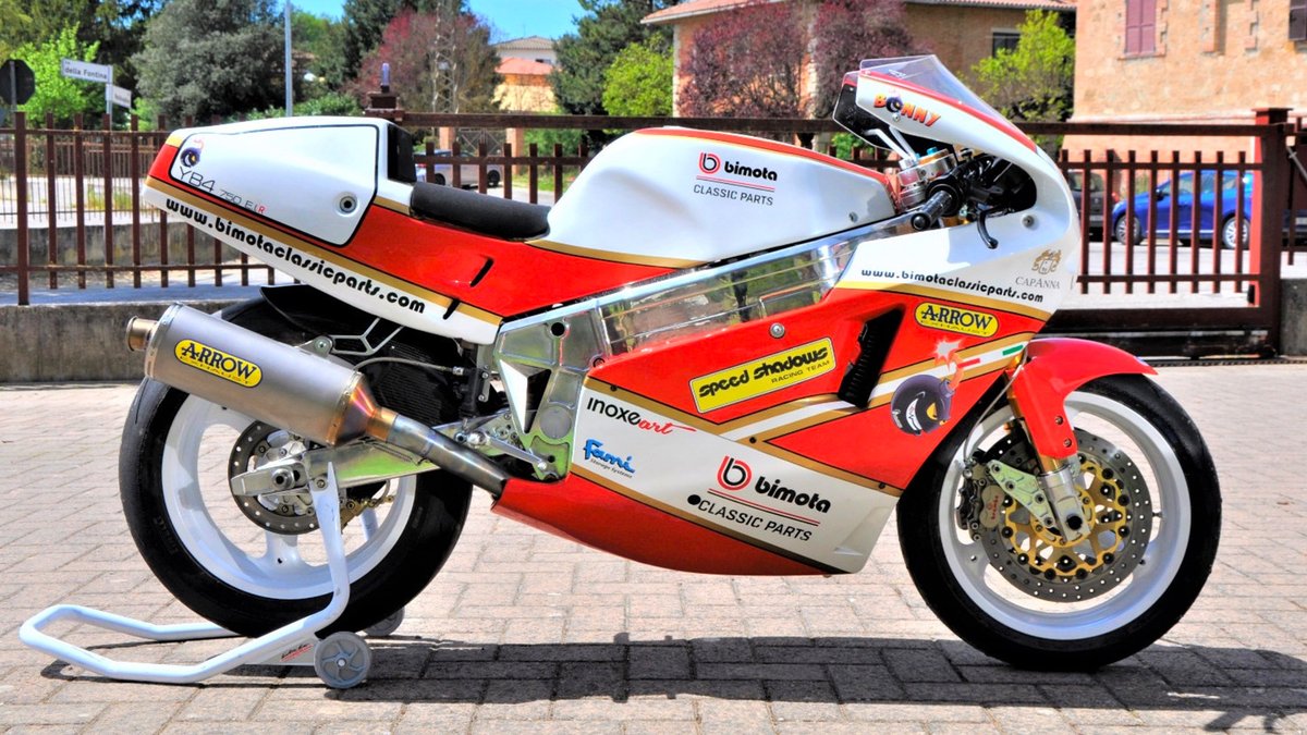🇮🇹  Italian style will grace the upcoming Manx Grand Prix, with TT regular Stefano Bonetti joining the Speed Shadows Racing Team to ride their stunning Bimota YB4 in the 4-lap RST Classic Superbike Race

Read more: buff.ly/3KEHtXf 

#MGP23 #Roadracing #Motorsport