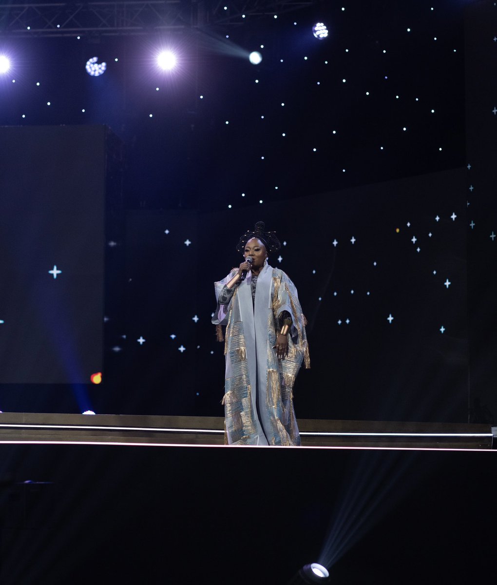 Official_MissSA's tweet photo. Stellar performances from our headlining acts which kept us all on our feet ππΊ
@Robot_Boii
@Joan_Siki
@BrendaMtambo
@JimmyNevis
#misssa2023 #artists #headliningacts #pageantfinale https://t.co/8j4zr6zZfb