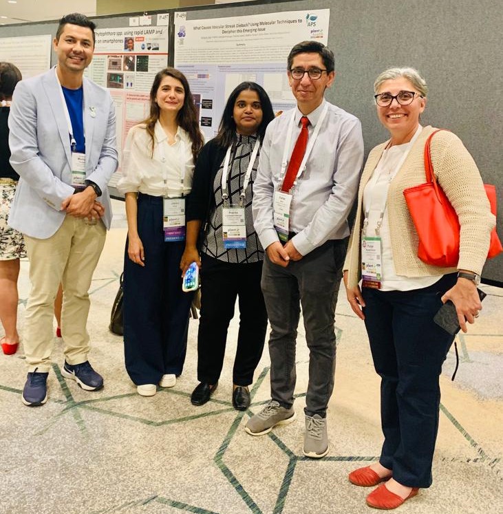 baysalgurellab's tweet photo. Meet our awesome members of Baysal-Gurel Lab who represent at #PlantHealth2023. Stop by our poster P-084 in the poster session today at 2:00 PM – 2:45 PM https://t.co/4Hc7AUQo5b