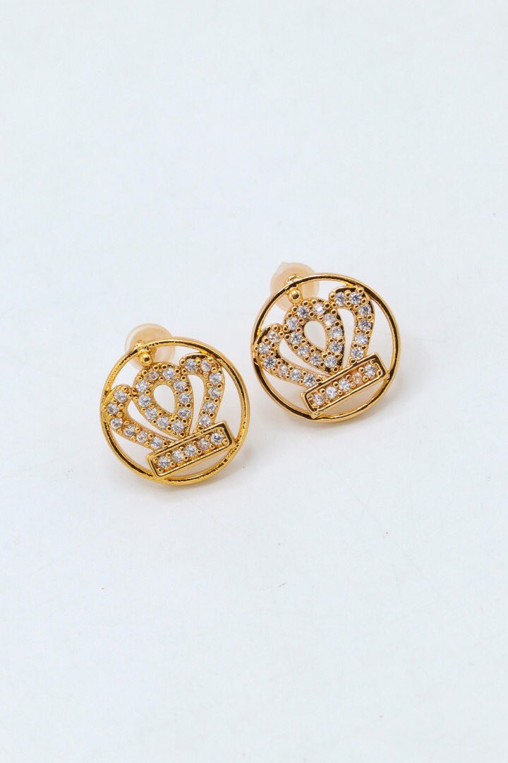 DTOnlineStore's tweet photo. Name: Earing-304
Brand: Laira

Women's Fashion Artifical Jewelry Queen Crystal Stone Stud Earrings.

Note: Actual product color may vary slightly from the image due to the color variations of each photograph and each mobile screen. 

Actual Price: 299
Discount Price:250 https://t.co/q6o9t1kH4e