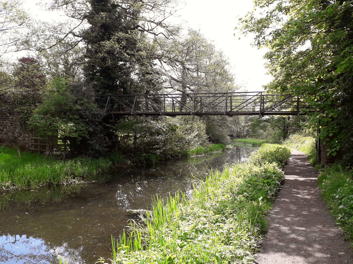 DVLrail's tweet photo. New blog post: Discover #Whatstandwell and #Ambergate

Lace up your walking boots and hop on the train to explore these #Derbyshire villages and surrounding countryside: https://t.co/2bZWDEKbyP

📷 Pictured: Cromford Canal near Whatstandwell

#Walking #Canal #DerwentValley https://t.co/Q58R9Vad7E