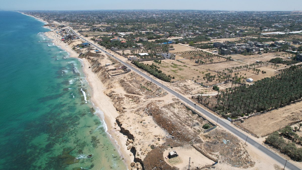 GMAndreou's tweet photo. #GAZAMAP mapped a notable density of surface finds along the coast of Deir el-Balah #Gaza. Aerial photos show the impact of #coastalerosion & indicate possible #submerged features to be surveyed shortly. Many thanks to @honor_frost & @sotonarch for sponsoring the survey! https://t.co/AltTMm3aTx