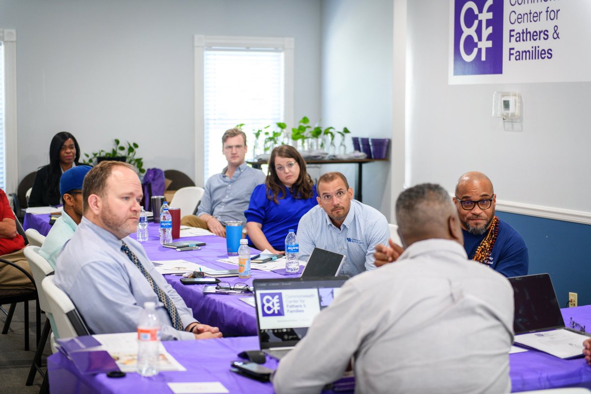 CCFFKY's tweet image. Meetings that matter for a purpose that counts. 

CCFF Board of Directors and Staff convening to advance and build the work on behalf of Kentucky’s fathers, families, and children!

 #planbuildadavnce
#stayingconnectedgrowingtogether