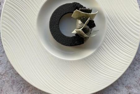 BRATRestau's tweet photo. Is there anything more tempting than this chocolate délice with miso caramel and black sesame ice-cream https://t.co/ZjXUpX3iXY