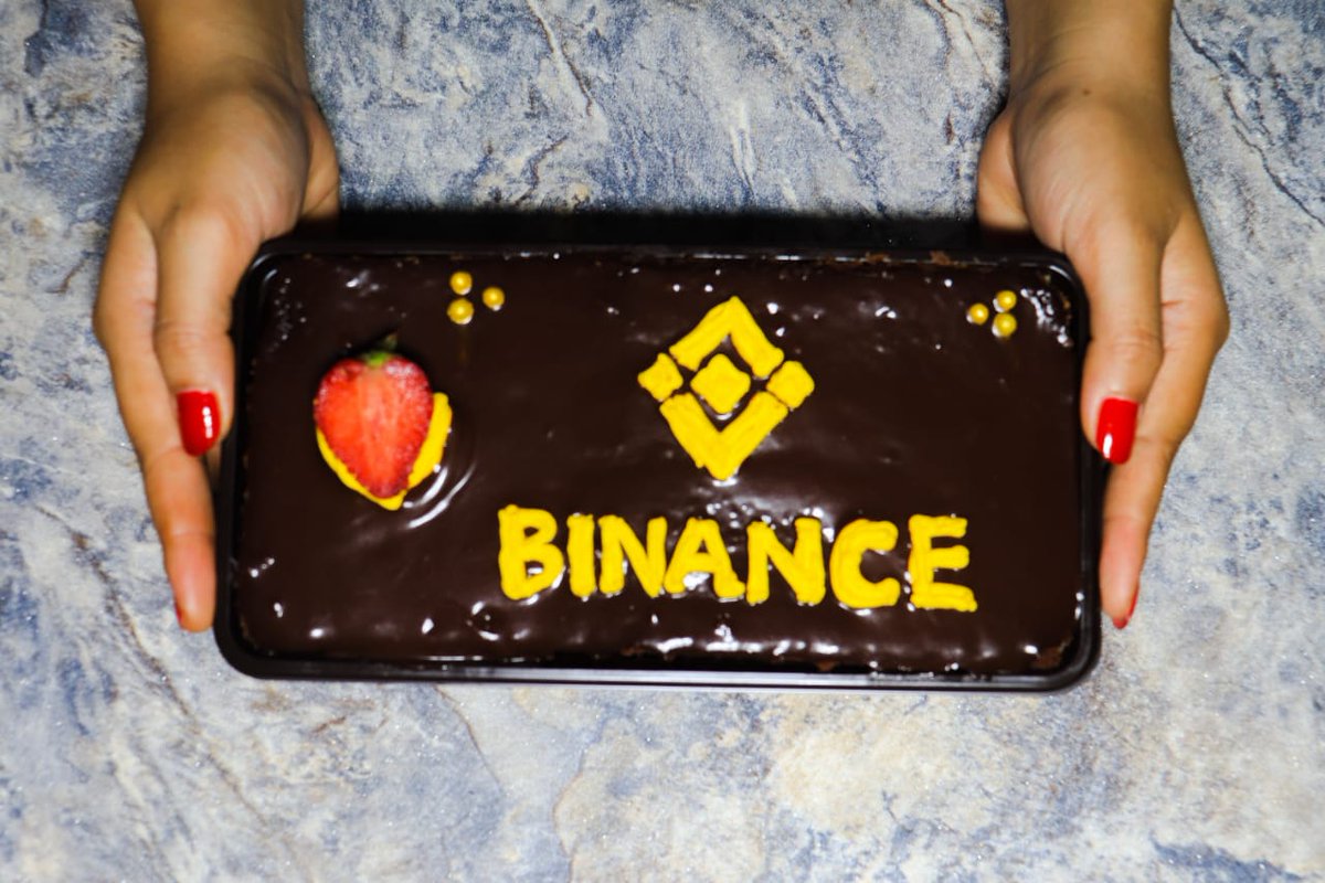 BSCCrypto tweet media