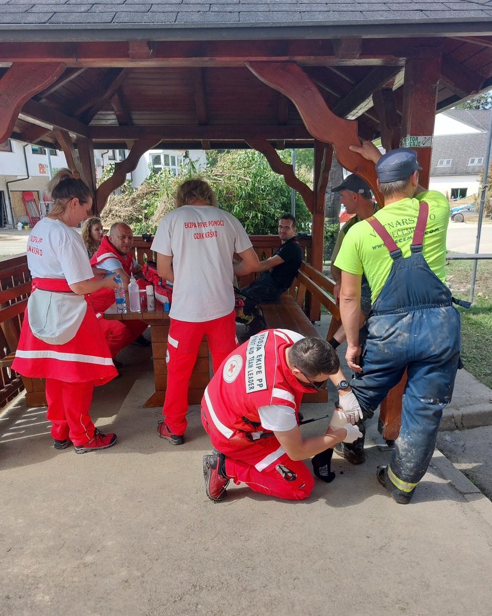 Teams from Slovenian Red Cross continue to provide support as people pick up the pieces after the recent floods.

They are assisting them with relief supplies, first aid and psychosocial support.

Grateful to our IFRC network teams always there, saving lives.