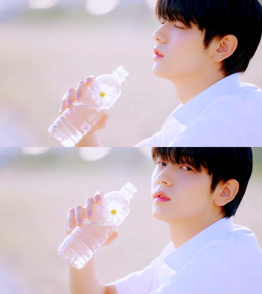 FloatConscious1's tweet photo. #수빈 #SOOBIN 
#TXT_SOOBIN
🌼

https://t.co/jkR5lMHQFr https://t.co/hFAih4dTDY