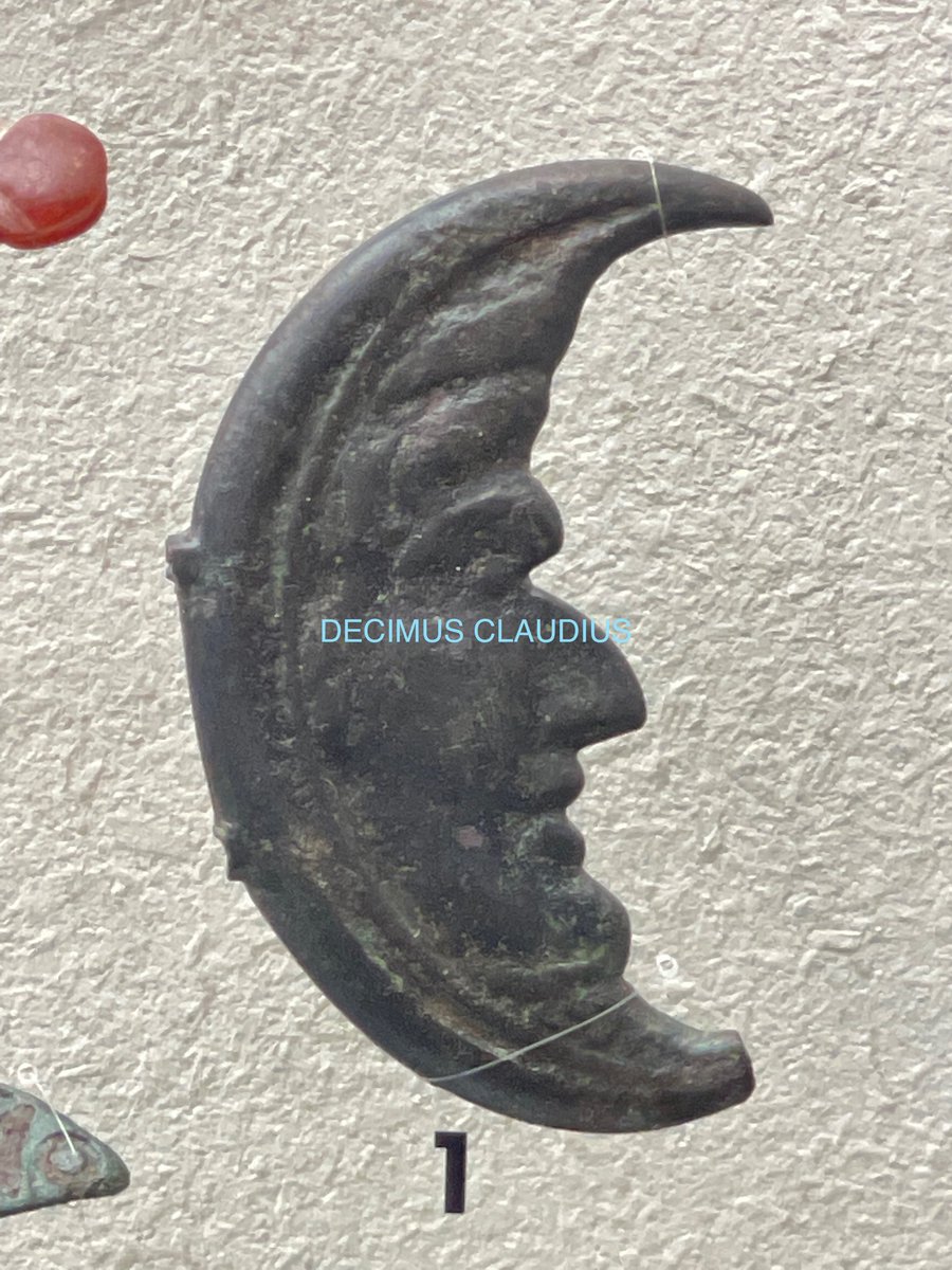 decimusclaudius's tweet photo. A Roman pendant in the shape of a crescent moon with a human profile. It is on display in Museo Nazionale Atestino in Este, Italy which I visited today. To all Italians today: Auguri di Ferragosto!
#moon #luna #archaeology #mibac #history #veneto #anthropomorphic #italia #ferragosto
