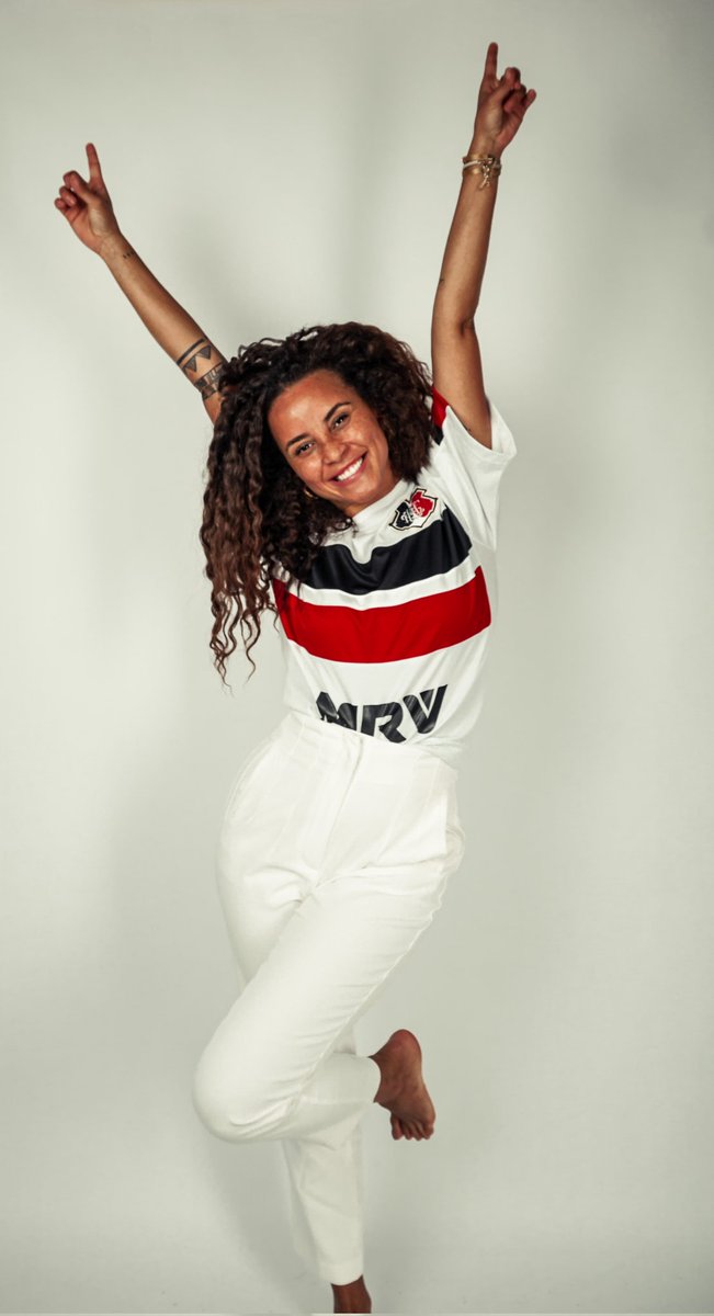 CentralDomitila's tweet photo. Boa tarde Domitilers! Ficamos beem sumidos por aqui, mas voltamos e vamos voltar com tudo!!! Como vocês estão?? 🤍🦁

#DomitilaBarros https://t.co/oJ9IGuELsK
