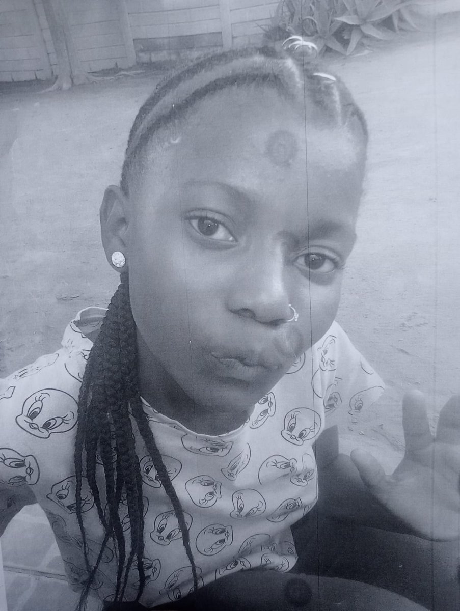 SAPoliceService's tweet photo. RT #sapsNW Police in Letlhabile request assistance locating #missing Katlego Ngwenya (14) from Zone 5 section, Letlhabile township, close to Brits. She was last seen on 13 August 2023. Anyone with info to contact D/Sgt Saasa on 060 970 9141. #CrimeStop #MySAPSApp ML
https://t.co/Ts8I7NLtMV