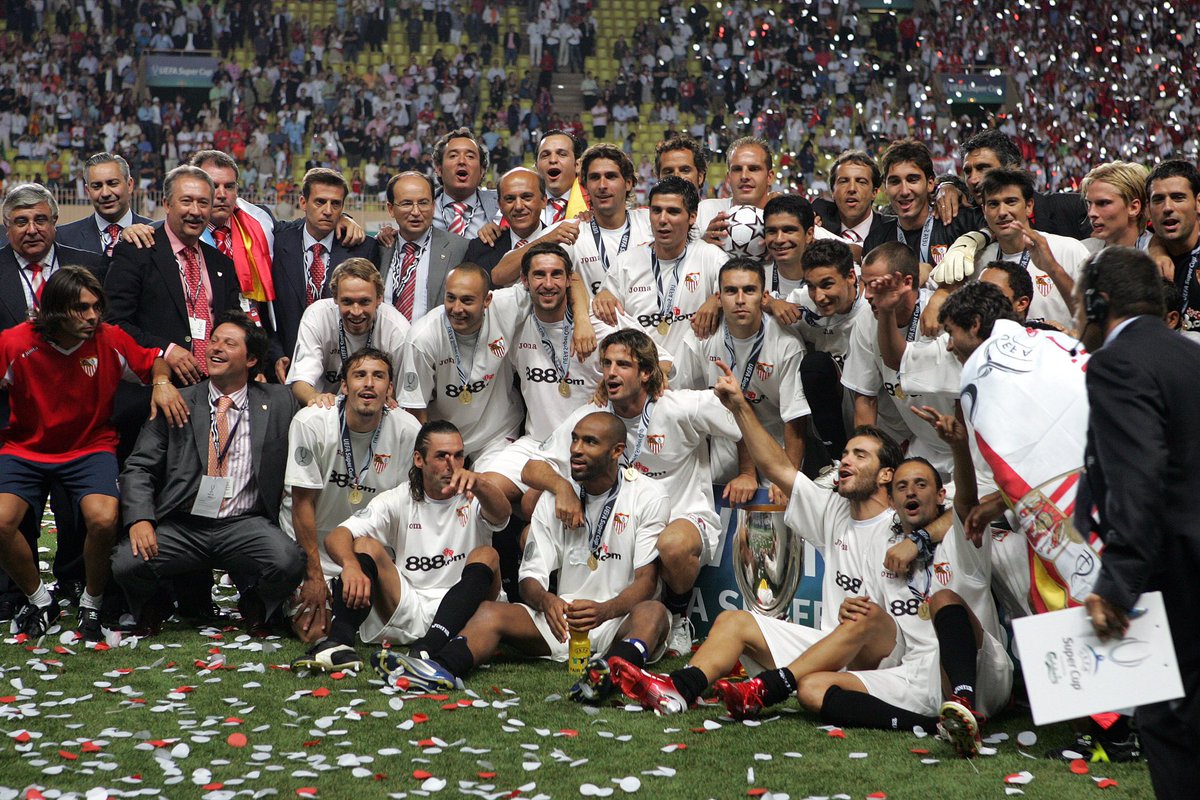 🏆2️⃣0️⃣0️⃣6️⃣ 🔙

🆚 <a href="/FCBarcelona/">FC Barcelona</a> 

#SuperCup