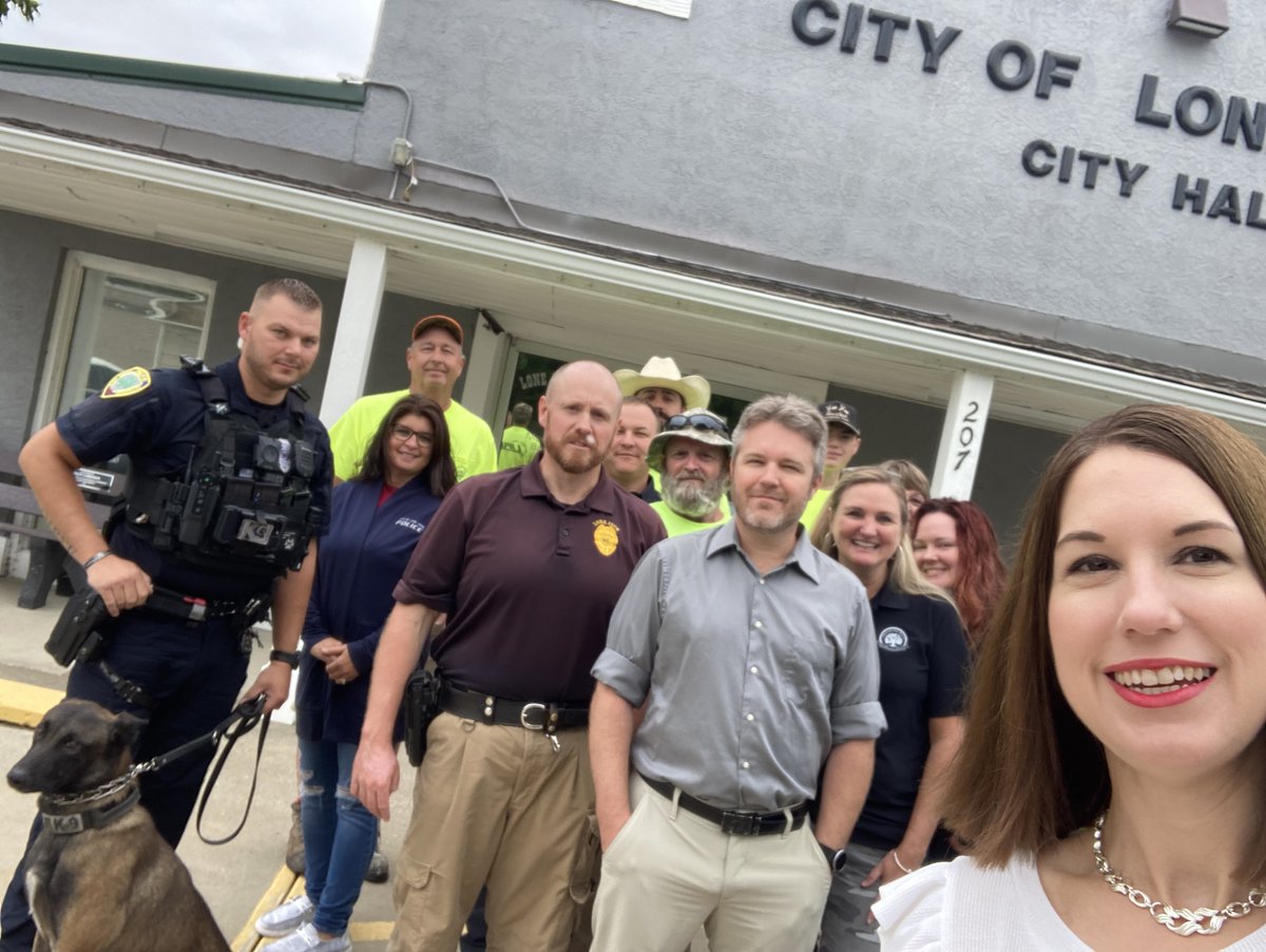 MARCKCMetro's tweet photo. Look who joined us for a #CityHallSelfie in Lone Jack #MO for #CityHallSelfie day!
Mayor Phil Andreas, City Administrator/Clerk Shannon Carmack and many friends, including our first four-legged friend of #CityHallSelfieDay.
@ELGL50 #K9Love https://t.co/PIvRbON1Jx