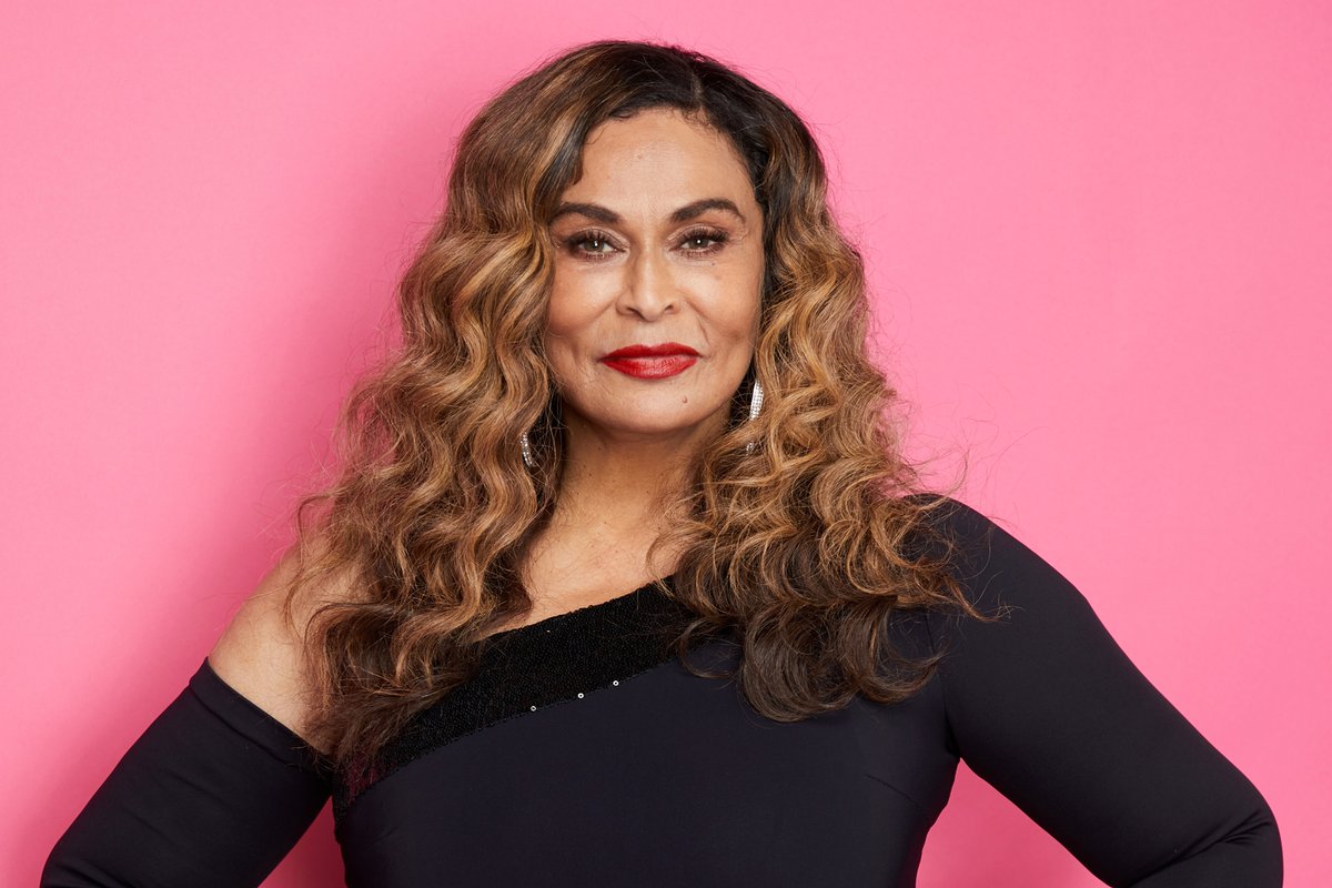 TheSwiftSociety's tweet photo. 💬| Tina Knowles disapproves comparing @TaylorSwift13 &amp; @Beyonce's tours

"They should be both celebrated" https://t.co/Zh9iGzhvr3