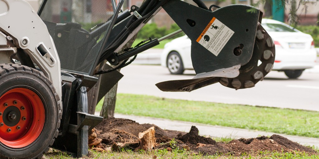 MerionLandscape's tweet image. Is there a #stump in your way?
  
Our #stumpgrinding service will reduce your stumps into a finely grated powder, which we&apos;ll then #levelout to make the area look #clean and even. 😍
  
Schedule our stump grinding service today! 📞 (813) 344-2423  
merionls.com/tree-stump-gri…