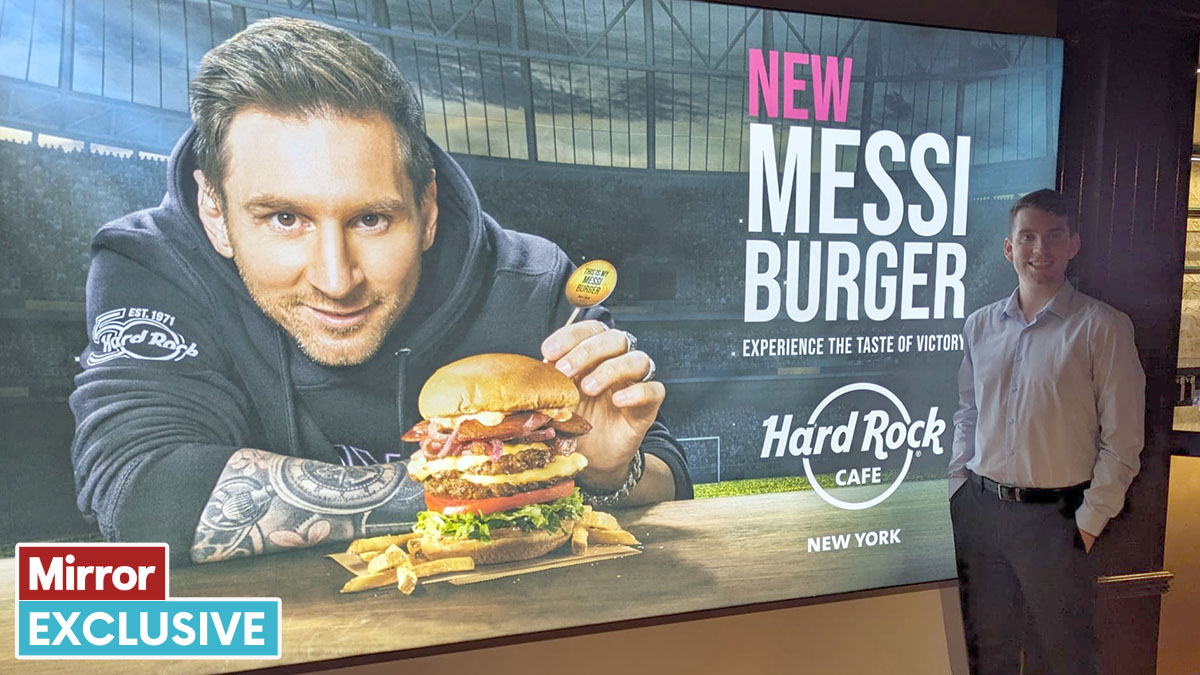 _JosephMcBride's tweet photo. I was invited down to try the new Lionel Messi burger at the Hard Rock Cafe in Times Square, New York - and it was just as good as it looked.
Messi fever is high in the United States!
@HardRock #Messi #Messiburger
🇺🇸⚽️🍔
https://t.co/BHGwvmjRde https://t.co/nsEc4AvUB1