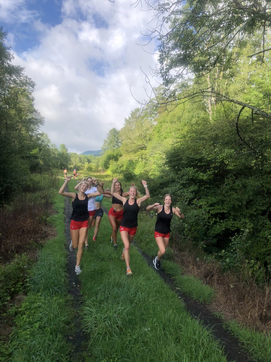 senatorxctrk's tweet photo. #DEXCTF Preseason Camp Day 3 included a nice recovery run on the West Fork Trail in Glady, WV. The mens team got lucky and saw a black bear on the trail! https://t.co/V9xKHHZMWx