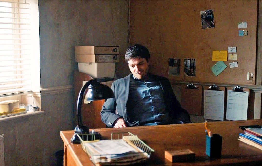 theladybeatric3's tweet image. Neither #TomBurke nor #CormoranStrike seem to spend much time relaxing, but here’s a #BurkeBoost for #NationalRelaxationDay