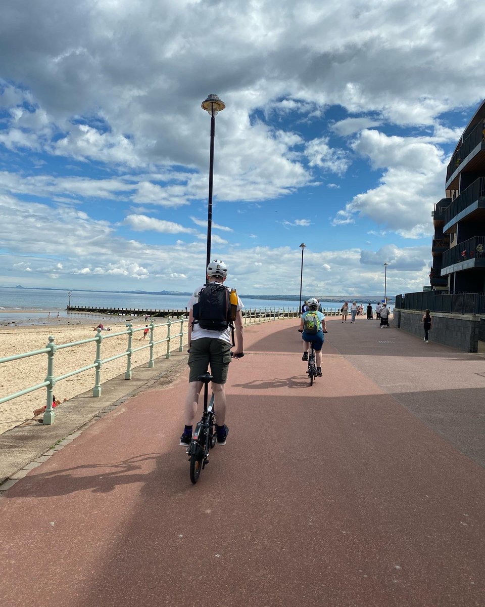 aPinchoftheatre's tweet photo. The #Pinched team got out of the Fringe madness this morning for a fantastic cycle tour in the sunshine with our amazing sponsors @aweepedal ! It offered gorgeous views, loads of facts about Edinburgh & its history, and we honestly just had a great laugh.
https://t.co/ouODmecj2v https://t.co/XJll0WsWvb