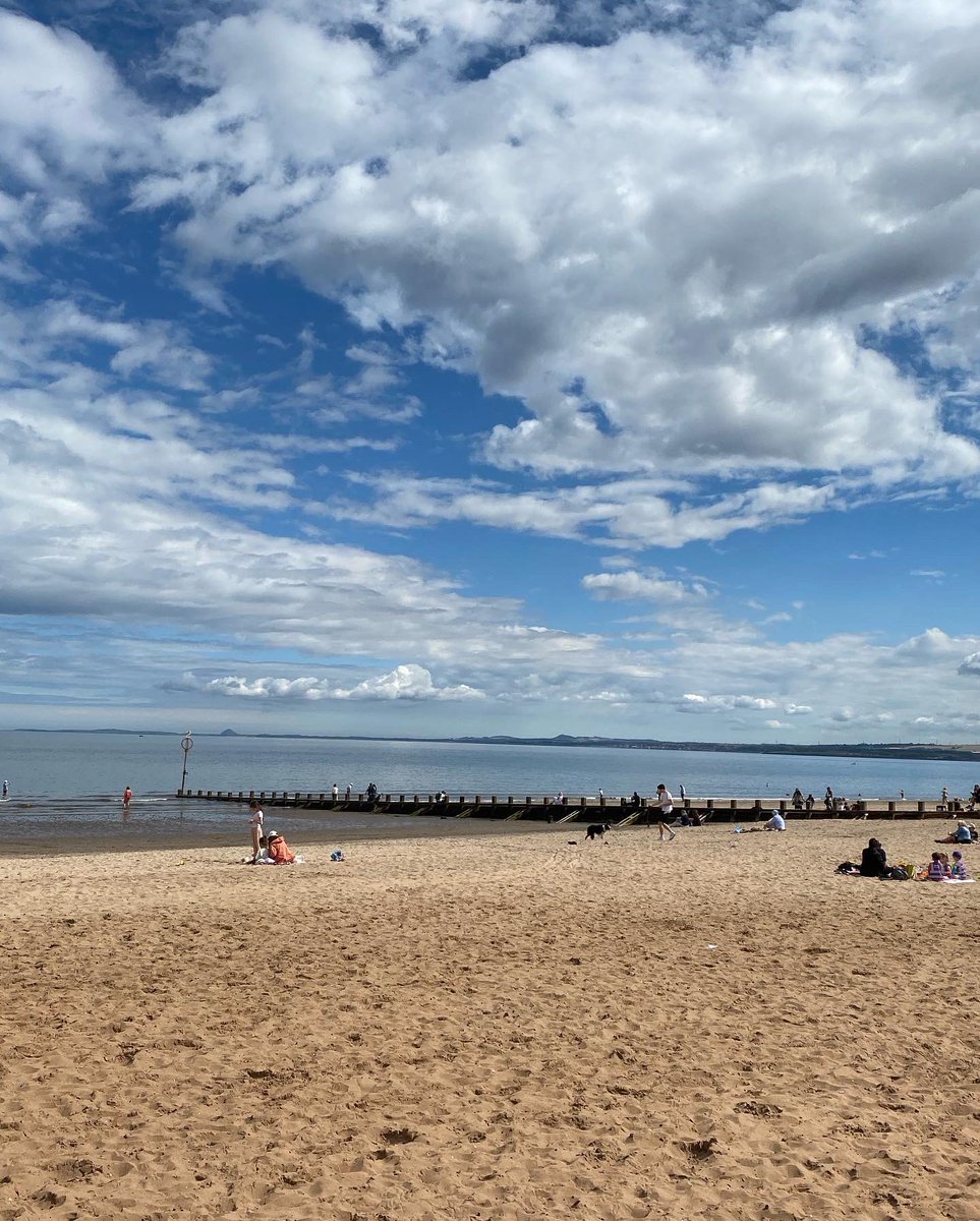 aPinchoftheatre's tweet photo. The #Pinched team got out of the Fringe madness this morning for a fantastic cycle tour in the sunshine with our amazing sponsors @aweepedal ! It offered gorgeous views, loads of facts about Edinburgh & its history, and we honestly just had a great laugh.
https://t.co/ouODmecj2v https://t.co/XJll0WsWvb