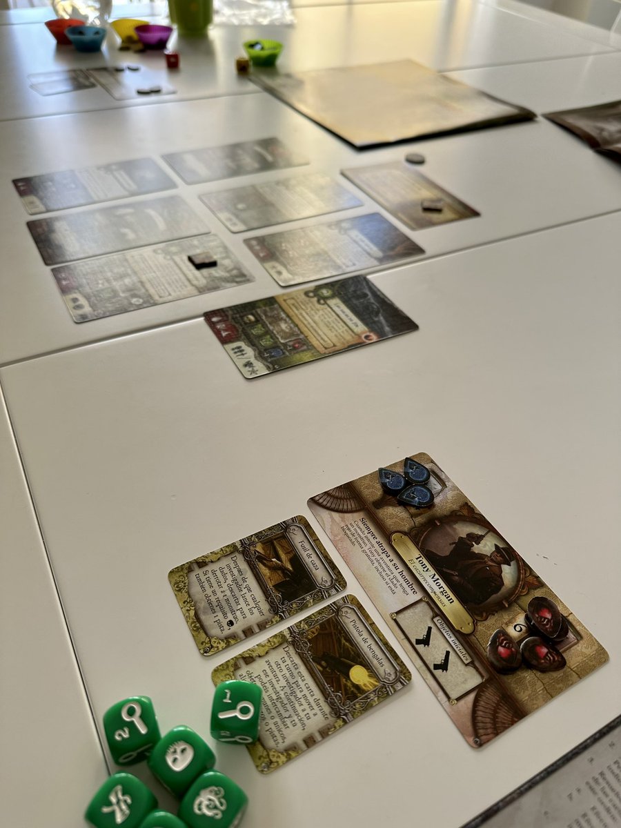 SectarioLudico's tweet photo. Un poco de nostalgia mañanera para el día festivo. Nos hemos adentrado dos investigadores en Arkham para intentar detener a Cthulhu antes de que despierte. #ElSimboloArcano es lo que es,azaroso,un poco repetitivo..etc etc… Pero que vicia mucho!!!! A pesar de los años amor total. https://t.co/ifmRTgNhBw