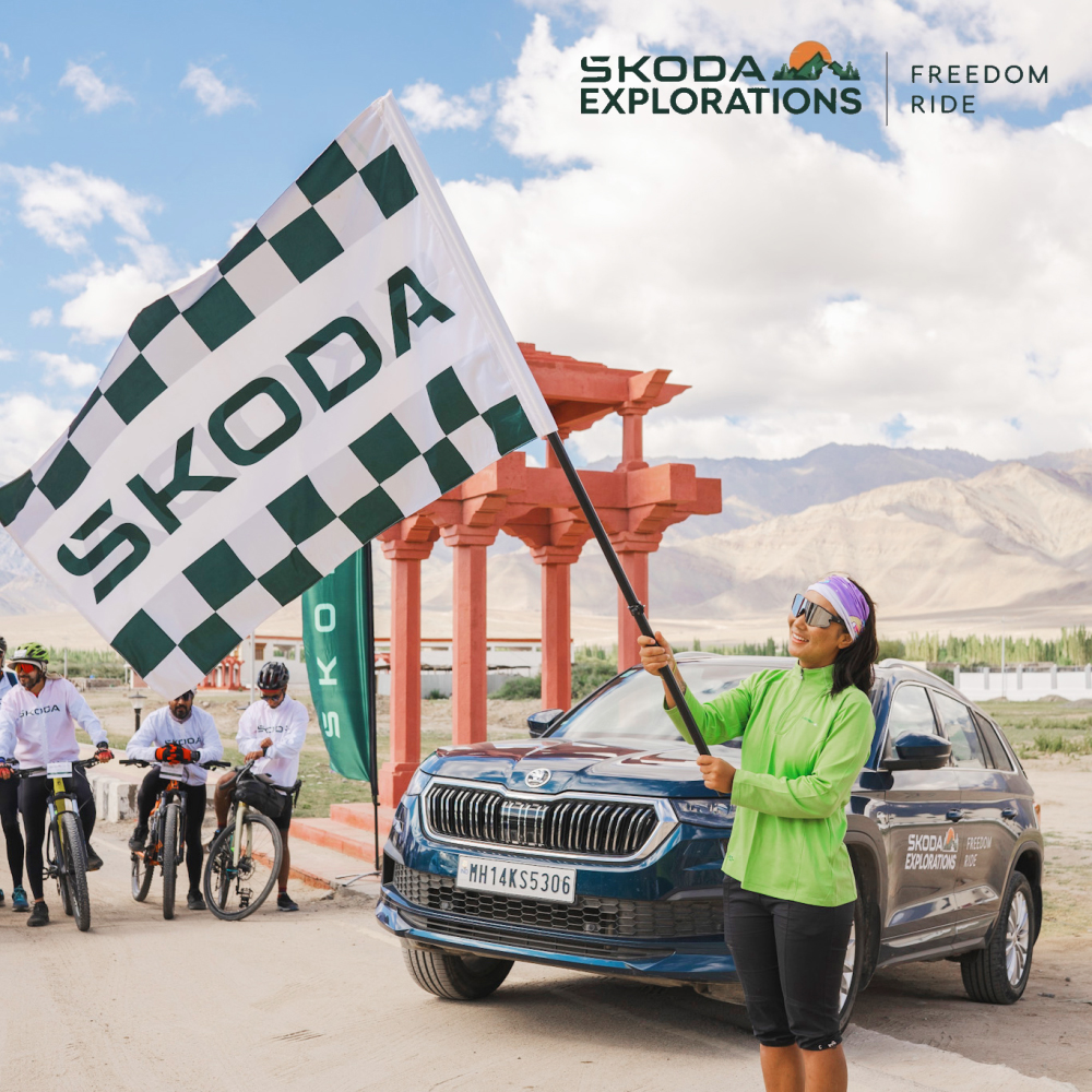 SkodaIndia's tweet photo. The Škoda Freedom Ride will now pass through challenging terrains and unforgiving weather conditions. 

Stay tuned as we hoist India’s flag at the world’s highest motorable road. 🇮🇳

#HappyIndependenceDay #SkodaLetsExplore https://t.co/eHVjD8jI6C