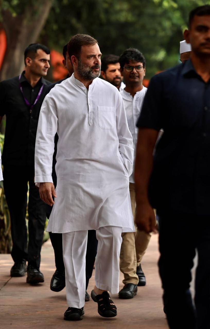 Rahul gandhi outlet kurta pyjama style