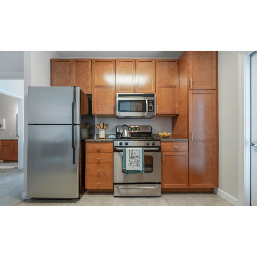 Not sure how to decorate your new apartment home at #ReadingCommons? Check out our 1,121 sq.ft. 2-bed, 2-bath model for some decor inspiration tips! Extra: Slide on over to the end and see the floor plan for this #ApartmentHome! 
FYI: All of our apartment homes have balconys!