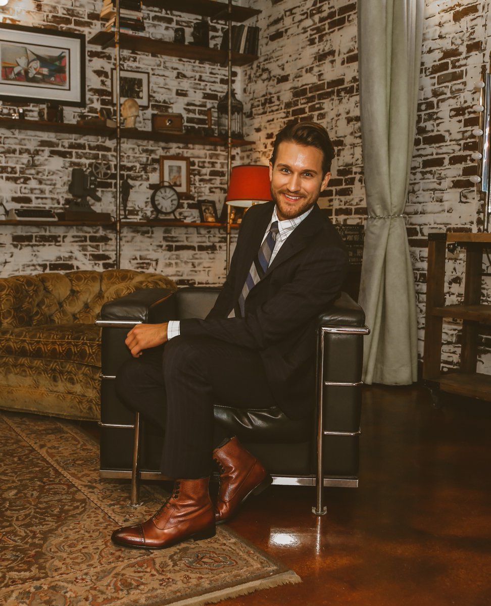 When your boot game is this on-point you can't help but smile 🙌⁠
.⁠
.⁠
.⁠
#AceMarksShoes #StyleAceMarks #mensfootwear #dressshoes #menwithstyle #mensfashionpost #menstyle #mensfashion #menswear #ootdmen #menfashion #madeinitaly #leathercraft #leathergoods #leatherwork