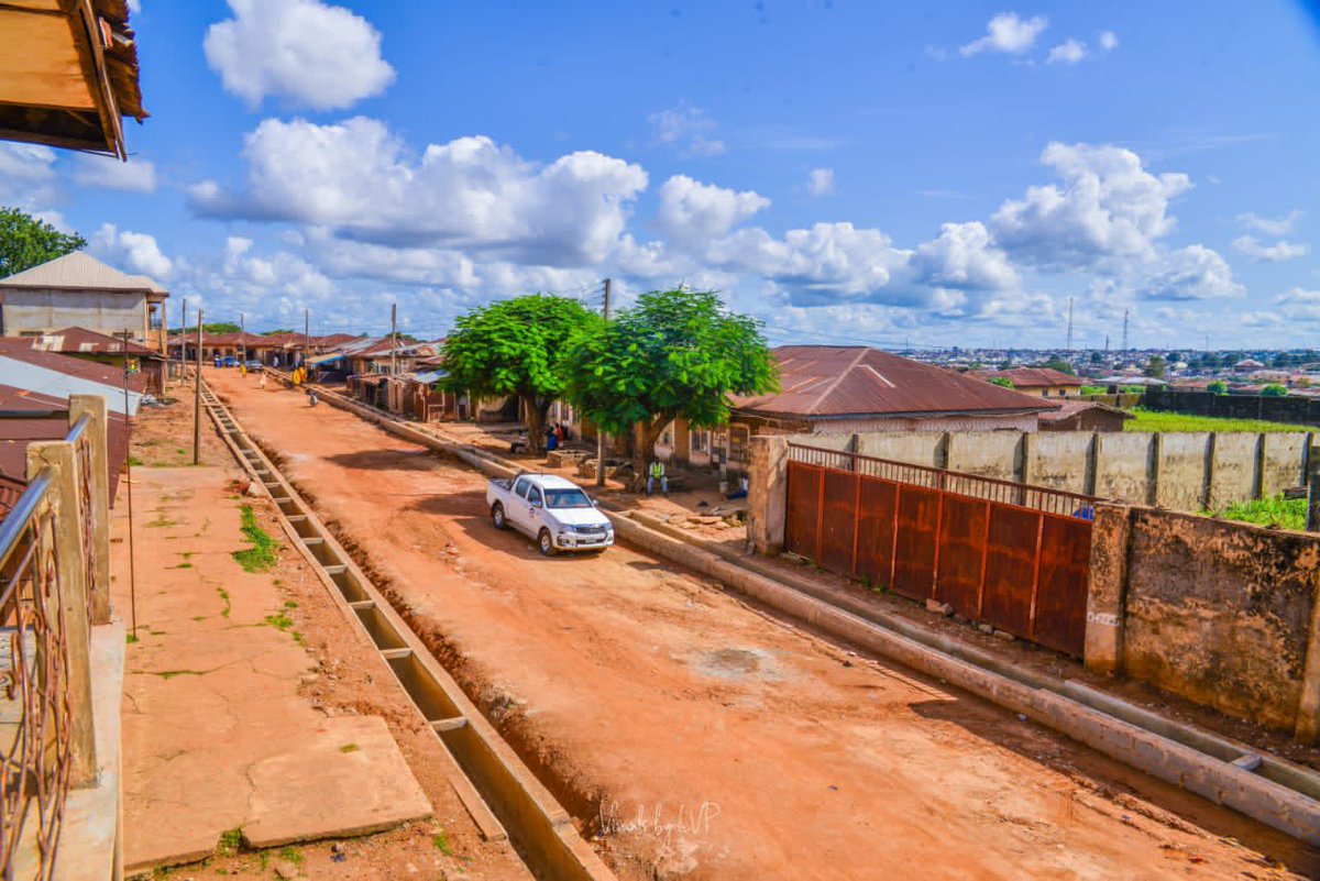 KCTA_KD's tweet photo. Project Update:
Project: Construction of Ogbomosho West Road, Kaduna North.
Road Length: 350 Metres
Current stage: Construction of Drainage.
Project Status: 20%
@UbaSaniMedia_ @ubasanimovement
#ItsYourCity #KCTA #KCTAProjectUpdate https://t.co/wsaesLXMoq